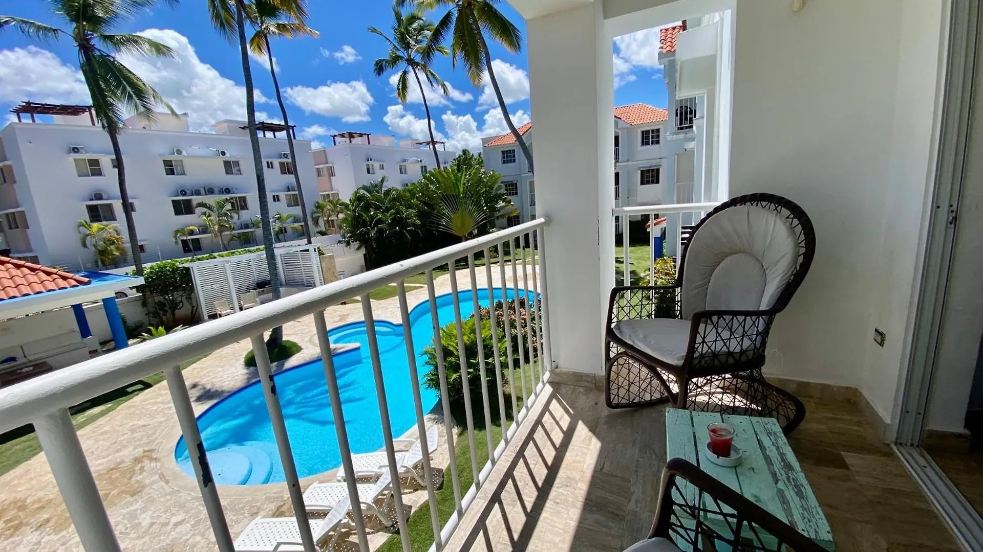 Апартаменты Madonna Pool Beach Los Corales Пунта-Кана