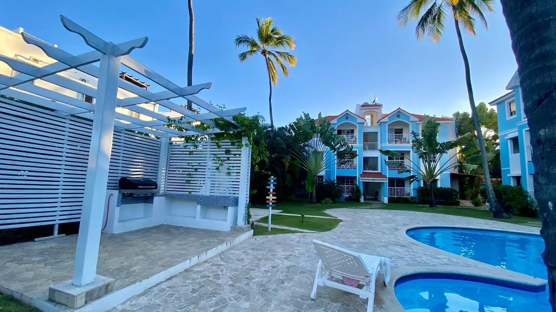 Апартаменты Madonna Pool Beach Los Corales Пунта-Кана